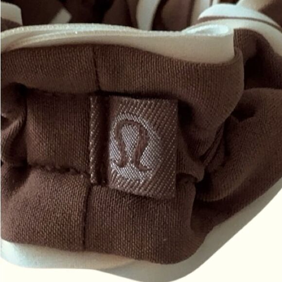 Lululemon Light Locks Scrunchie Skinny  Roasted - Picture 6 of 8